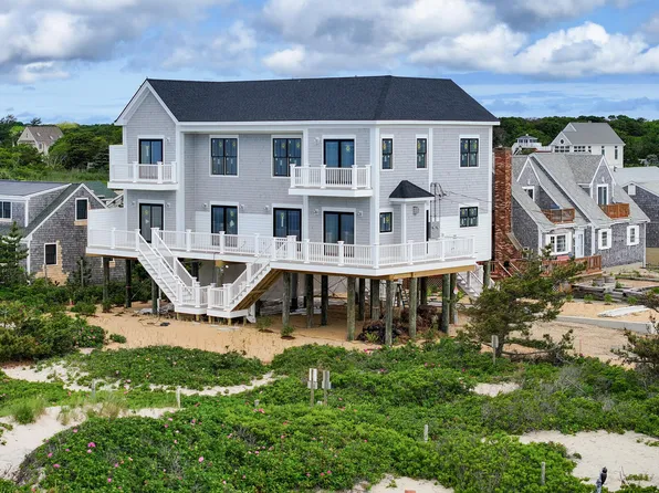 16 Bowsprit Lane Unit B, West Dennis, MA 02670