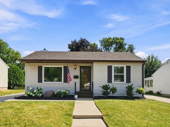 2134 4th St E, Saint Paul, MN 55119
