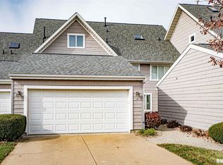 210 Harbor Pointe Dr, East Peoria, IL