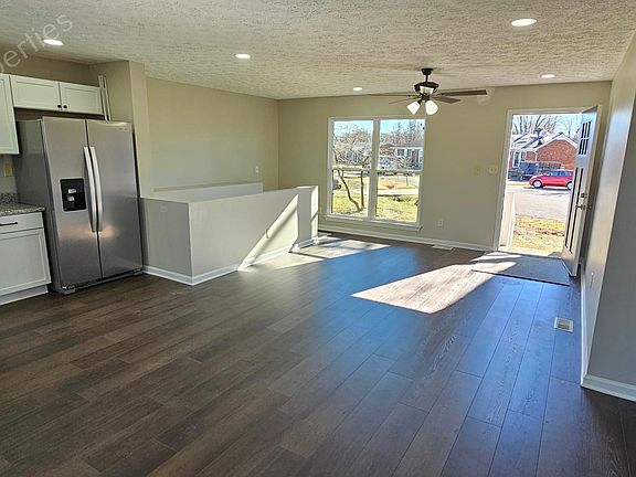 5th image of 6001 Crossbeak Ct