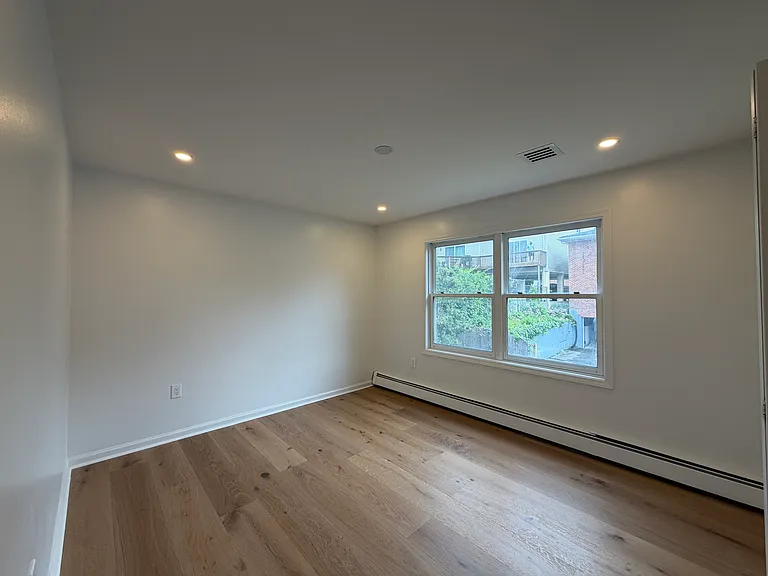 56-58 Fremont St #1 — Photo 9