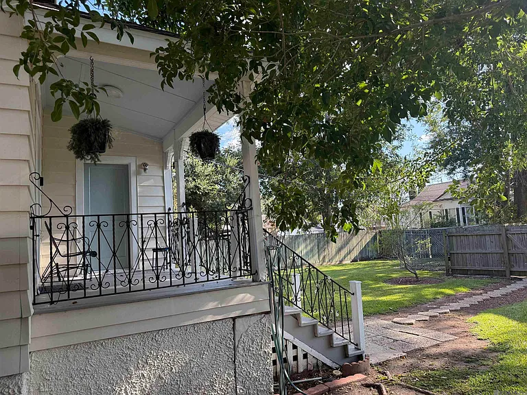 23930 Railroad Ave — Photo 8