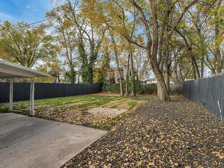 755 E 4565 S — Photo 10