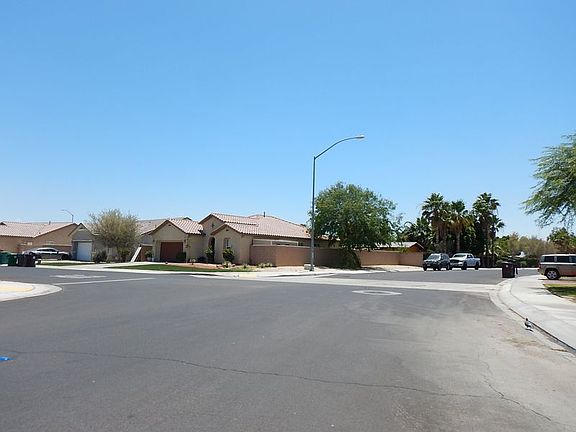 3rd image of 53913 Slate Dr