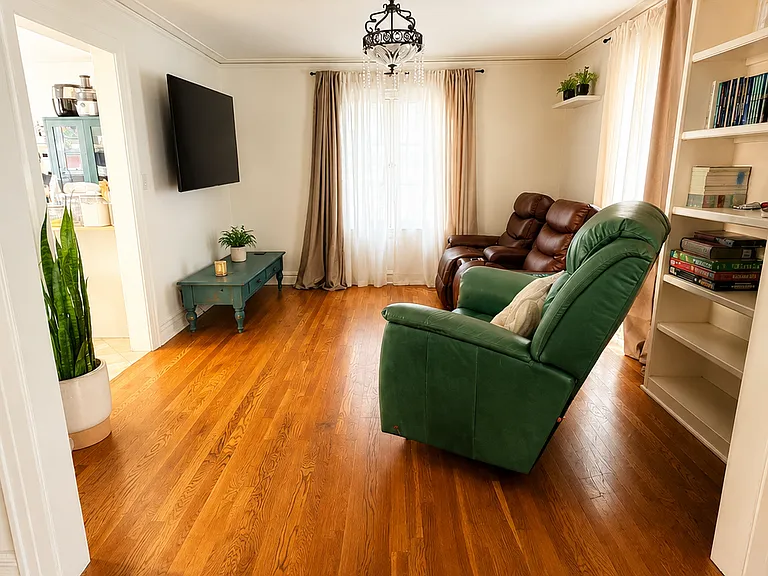 2044 N Highland Ave — Photo 9