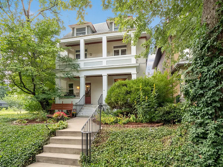 4388 McPherson Ave — Photo 36