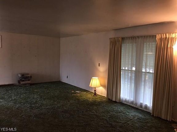 3rd image of 568 Purdue Ave
