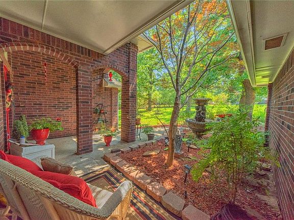 4th image of 4044 Fawn Meadow Dr