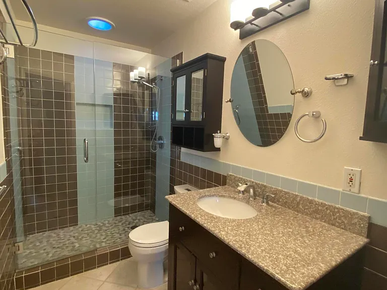 6728 W Vogel Ave — Photo 7