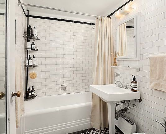 4th image of 333 W 56th St APT 6J