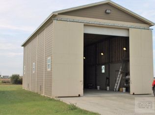 989 1/2 Sea Spray Dr, Crystal Beach, TX 77650