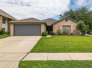 7105 Lighthouse Rd, Arlington, TX 76002