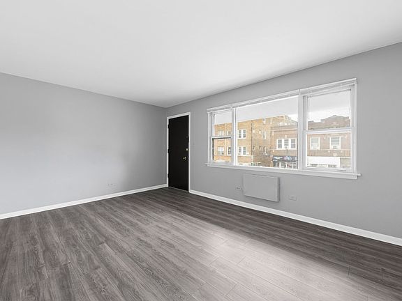 3rd image of 2600 S 59th Ave APT 10