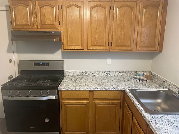 3rd image of 29-31 Parker St #2