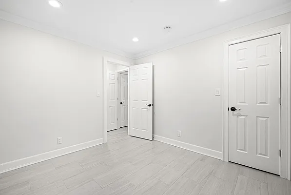 Rented by SERHANT. | media 8