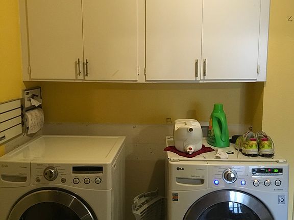 Laundry/entry