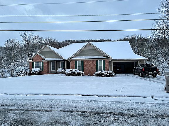 3rd image of 1031 Hickory View Dr