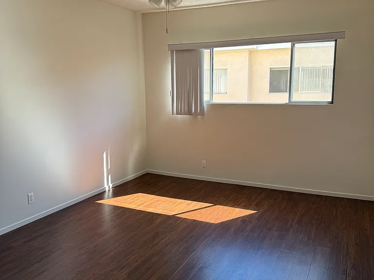Corteen Place Apartments — Photo 6