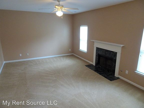 4th image of 130 Brenleigh Park Dr