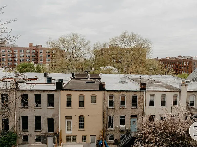 222 E 8th St #5M — Photo 9