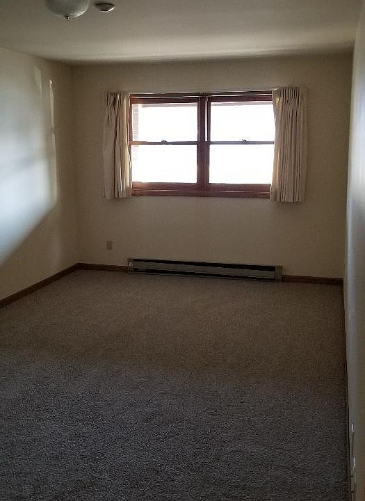 2nd image of 140 Ridge Rd #9