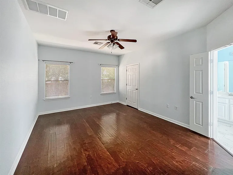 3917 Bronco Bend Loop — Photo 15