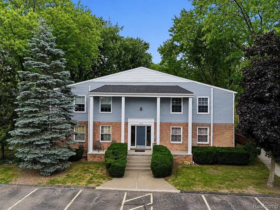 1st image of 525 E University Dr APT 1002
