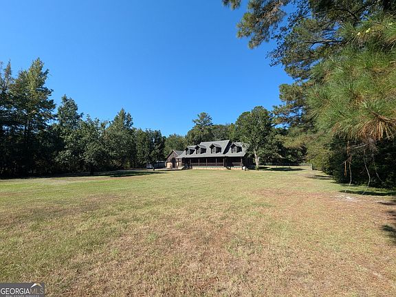 4th image of 817 Lakeview Rd