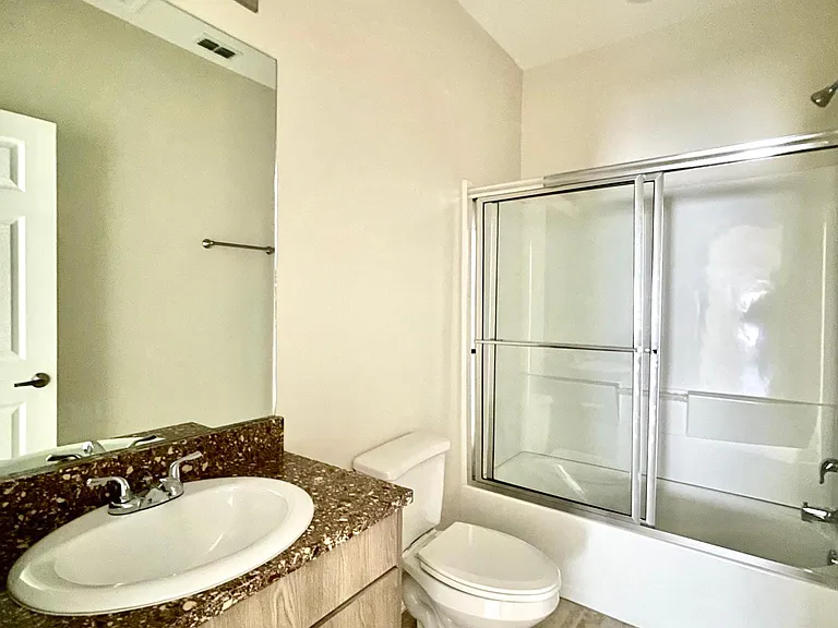5203 N Hiawatha Dr #1 — Photo 16
