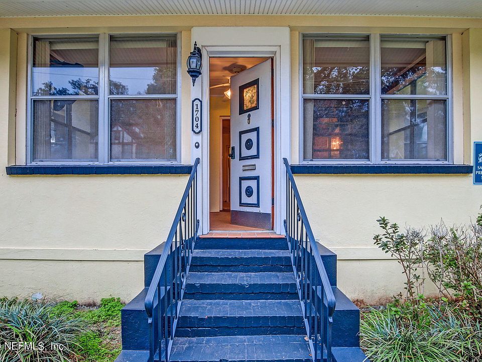 1st image of 1704 Moro Ave