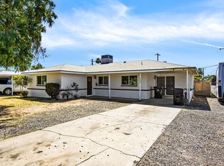 2558 N 40th St, Phoenix, AZ 85008