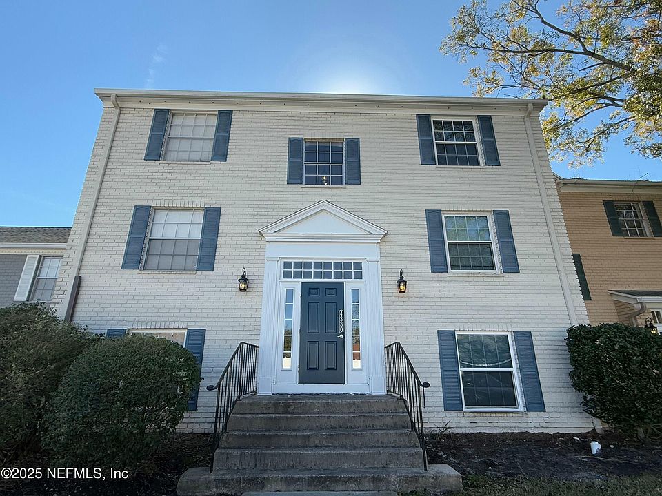 1st image of 4330 PLAZA GATE Lane #302