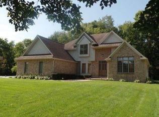 10022 Tybow Trl, Roscoe, IL