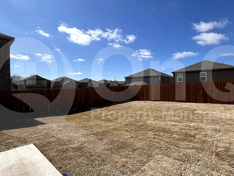 882 Breakwater Dr — Photo 29
