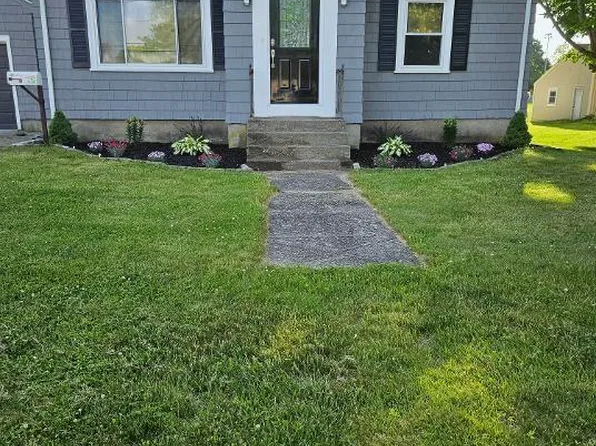 120 Howard Ave, Pascoag, RI 02859