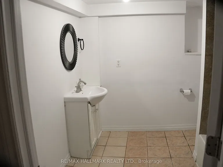 1191 Islington Ave #BASEMENT — Photo 12