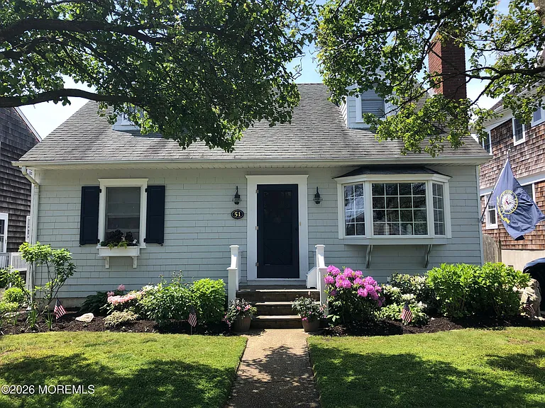 51 Egbert St — Photo 15
