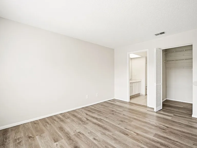 4991 Puritan Cir #522 — Photo 15