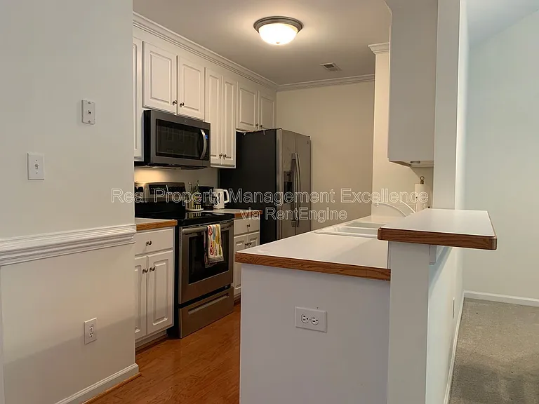 205 Will Ct — Photo 3