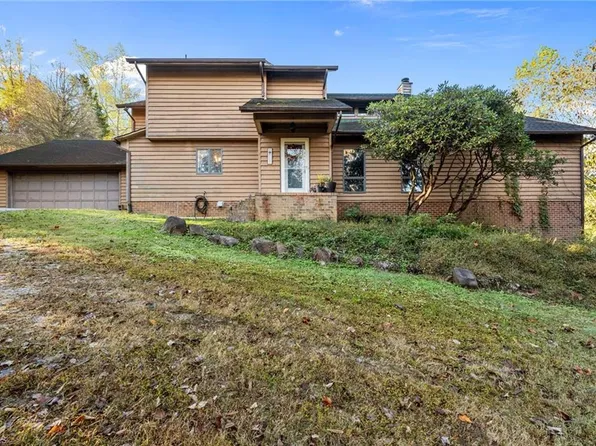 1273 Cedar Creek Dr, Asheboro, NC 27205