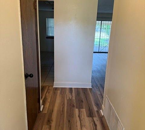 2nd image of 1127 E Katy Dr