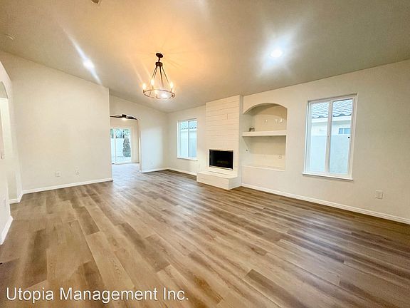2nd image of 52795 Avenida Herrera