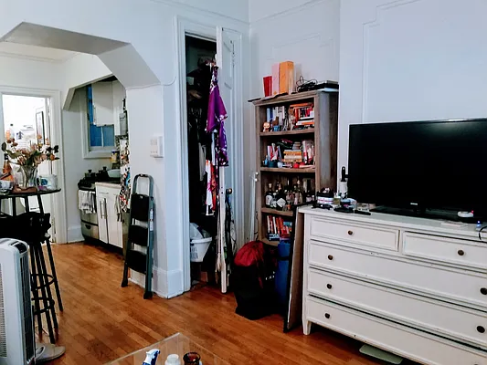 Rented by Oxford Property Group | media 11