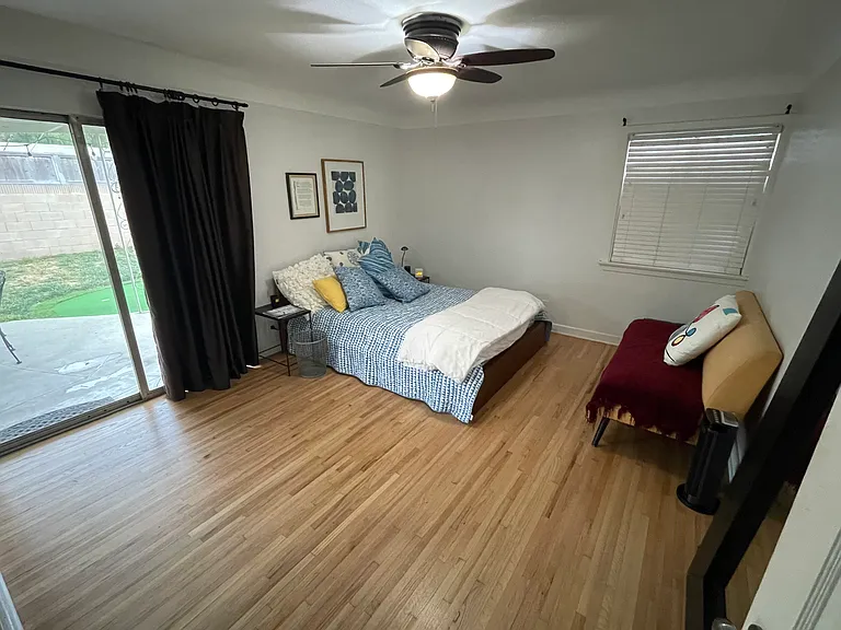 8630 Stanmoor Dr — Photo 2