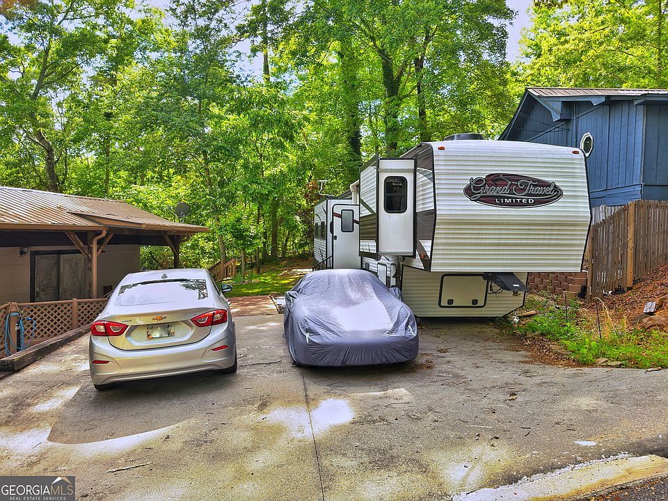 1st image of 1085 Mountain Shadows Dr