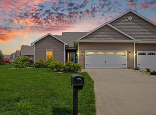 2202 Cyprus Point, Urbana, IL 61802