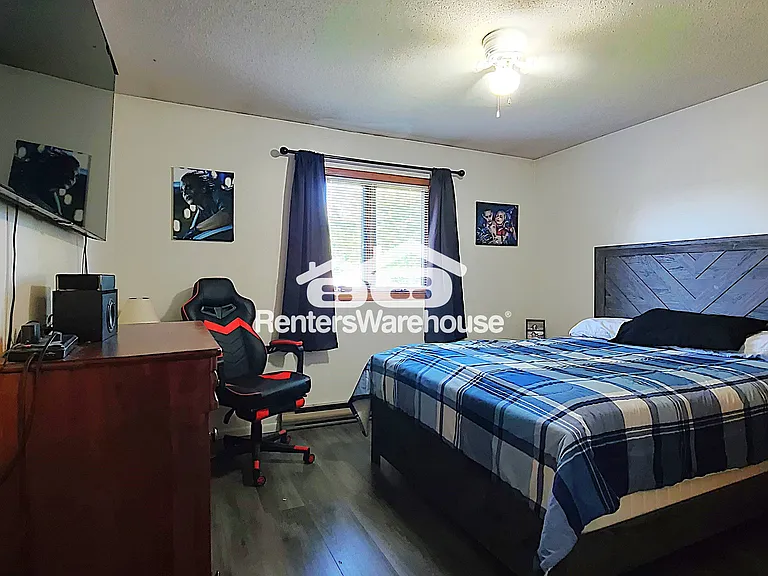 708 8th St N #3 — Photo 9