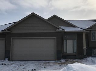 876 Brighton Ln NW, Rochester, MN 55901