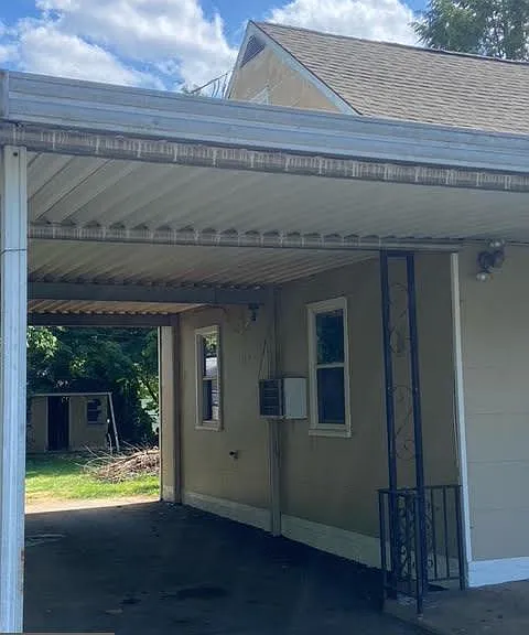 4908 Delbrook Rd — Photo 3
