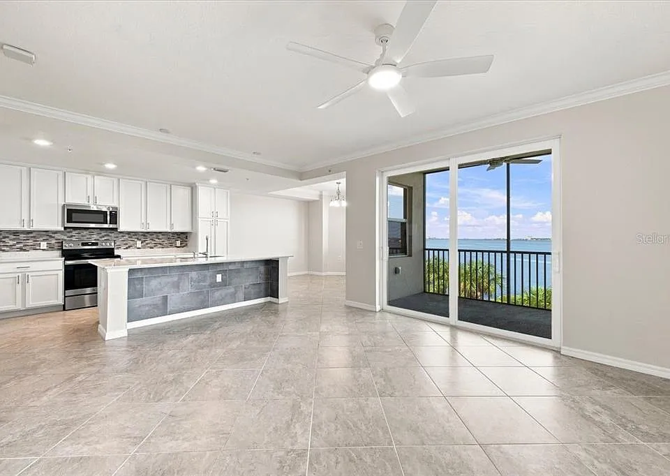920 Tidewater Shores Loop #307